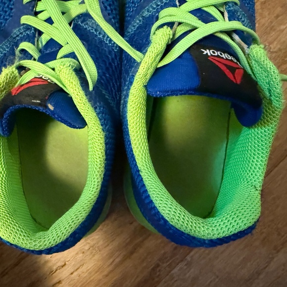 Kid Reebok blue and green shoes- size 13 - Picture 4 of 9